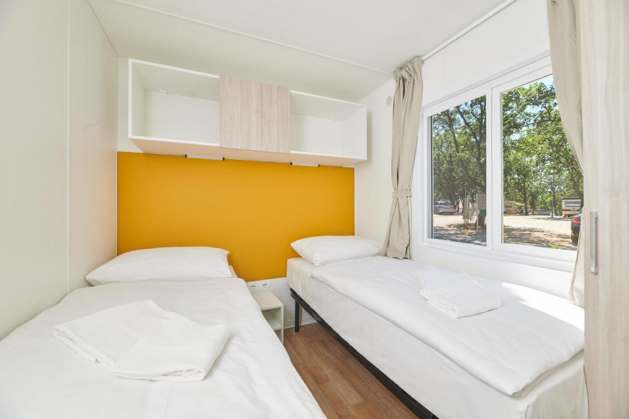 Camping Ulika Mobile Homes - Naturist Červar-Porat Exterior foto