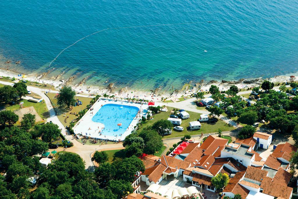 Camping Ulika Mobile Homes - Naturist Červar-Porat Exterior foto